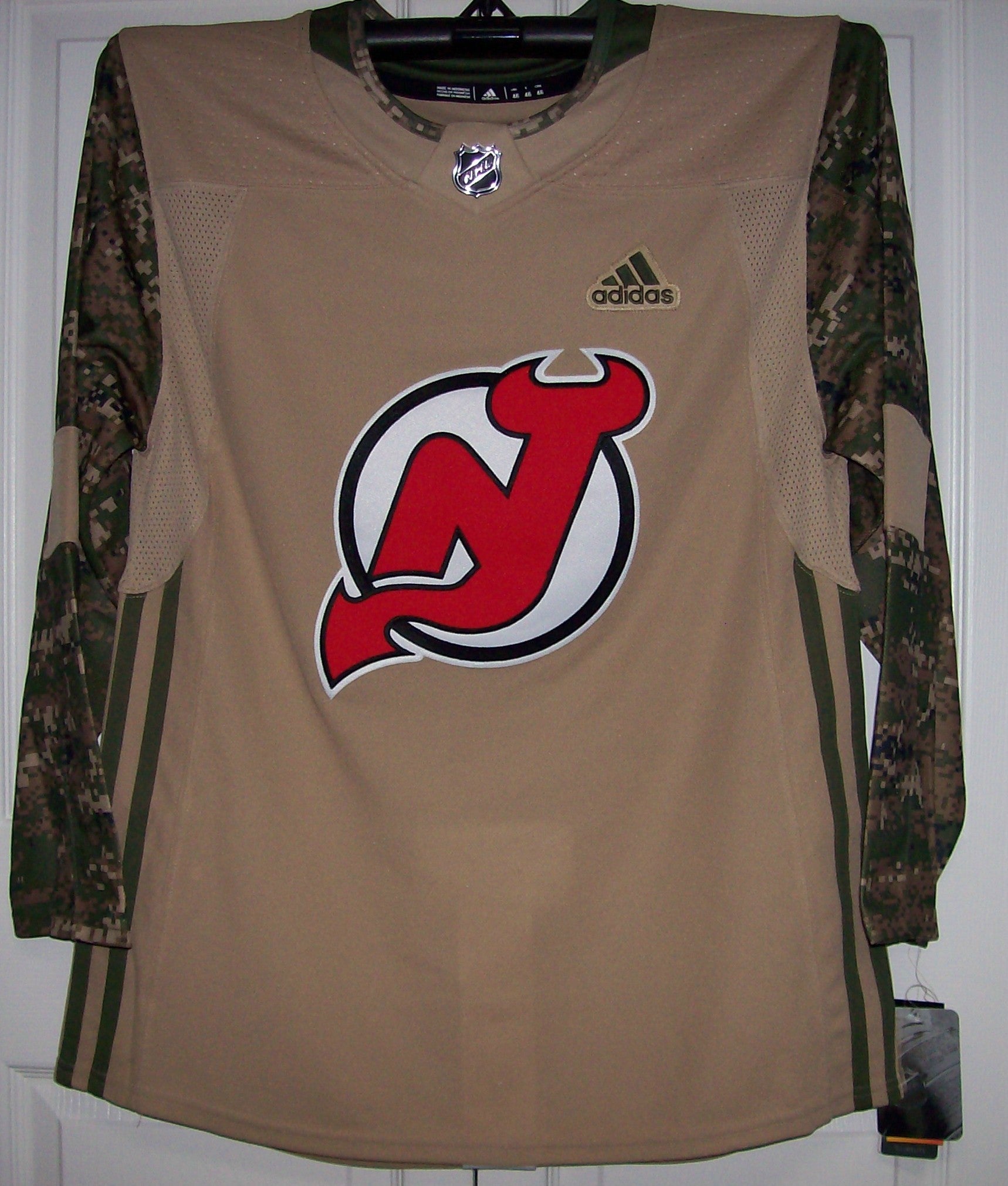 New Jersey Devils adidas Military Appreciation Flex Hat - Camo/Black